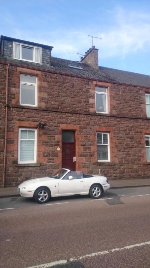 Apartment In The Heart Of Callander Bagian luar foto